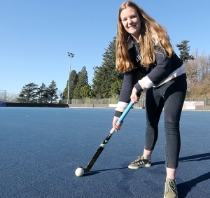 120718 ET 0008 Kate OReilly HOckey