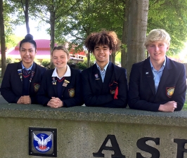 121120 JL Ashburton College head students web